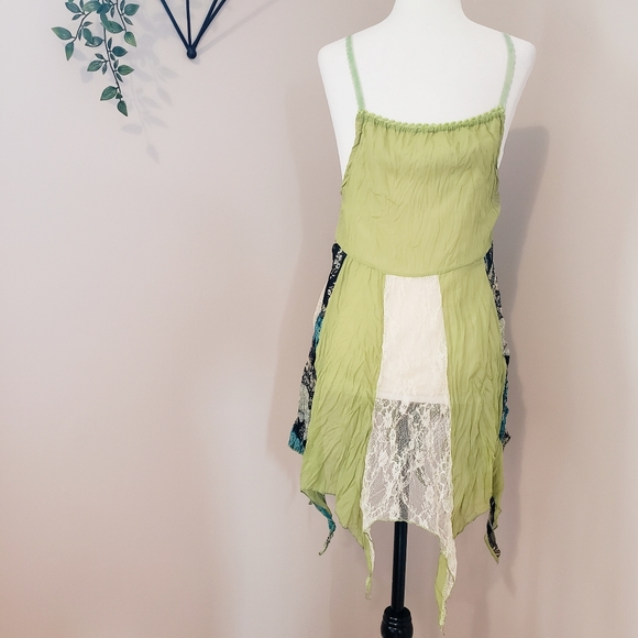 💗 HOST PICK 💗 FAIRYCORE CAMI CHIFFON HANDKERCHIEF, Medium - Picture 8 of 9